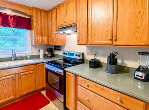 4007 Belvoir Dr SW in Huntsville, AL - Building Photo - Building Photo