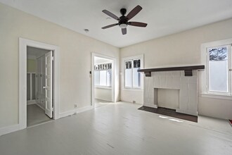 50 Wavecrest Ave, Unit 1 in Venice, CA - Building Photo - Building Photo