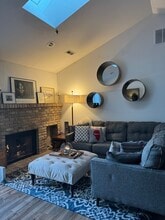 906 Thornwood Dr in St. Charles, IL - Building Photo - Building Photo