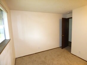 4824 Falcon Ct NE in Salem, OR - Building Photo - Building Photo