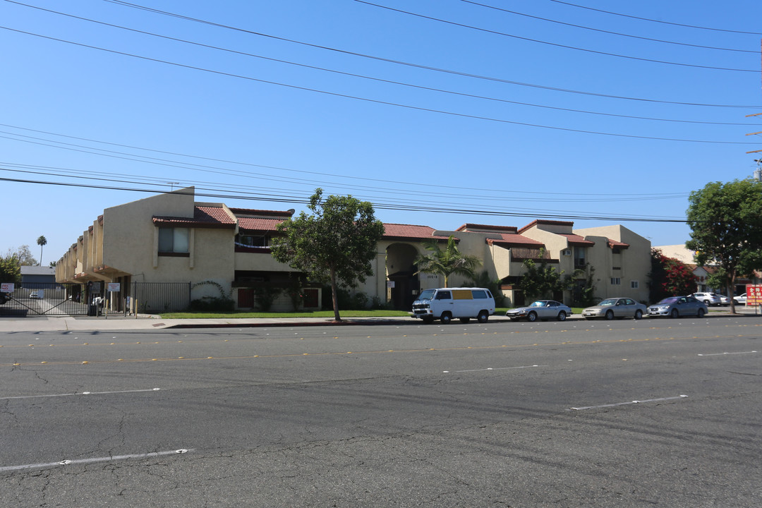 Liberty Tree Apartments in Garden Grove, CA - Foto de edificio