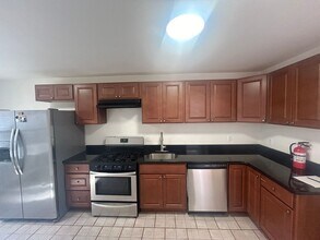 511 Sewall Ave in Asbury Park, NJ - Building Photo - Building Photo