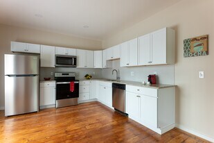 718 Hazelwood St, Unit 1 in Detroit, MI - Building Photo