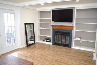 328 N Allen St, Unit 1 in Madison, WI - Building Photo - Building Photo