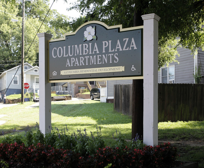 Columbia Plaza in Atlanta, GA - Foto de edificio - Building Photo