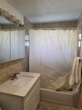 324 Post Ave in North Hempstead, NY - Building Photo - Building Photo
