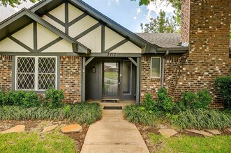 7712 N Richland Blvd in North Richland Hills, TX - Building Photo - Building Photo