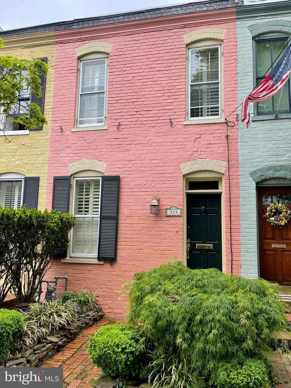 325 N Royal St in Alexandria, VA - Building Photo - Building Photo