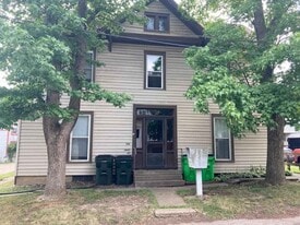 226 Curry Ct, Unit 3 in Wooster, OH - Building Photo