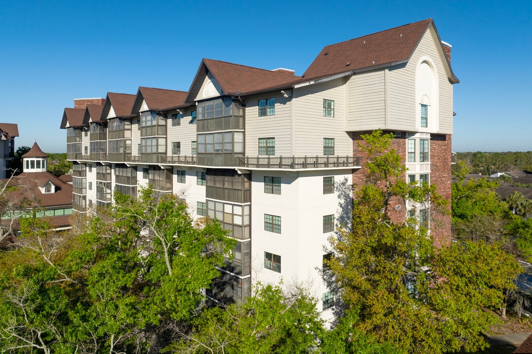 Unisen Senior Living in Tampa, FL - Building Photo