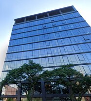 5039 N Broadway St, Unit 1 in Chicago, IL - Building Photo
