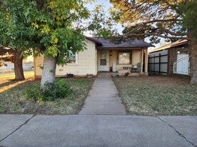 2 Adams Ave in Odessa, TX - Building Photo