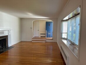 100 Fessenden St in Newton, MA - Building Photo - Building Photo