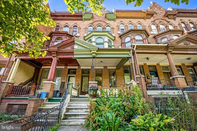 3314 Auchentoroly Terrace in Baltimore, MD - Building Photo - Building Photo