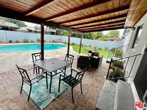 15732 Covello St in Los Angeles, CA - Building Photo - Building Photo