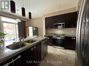 31 Denali Cres in Brampton, ON - Building Photo - Building Photo