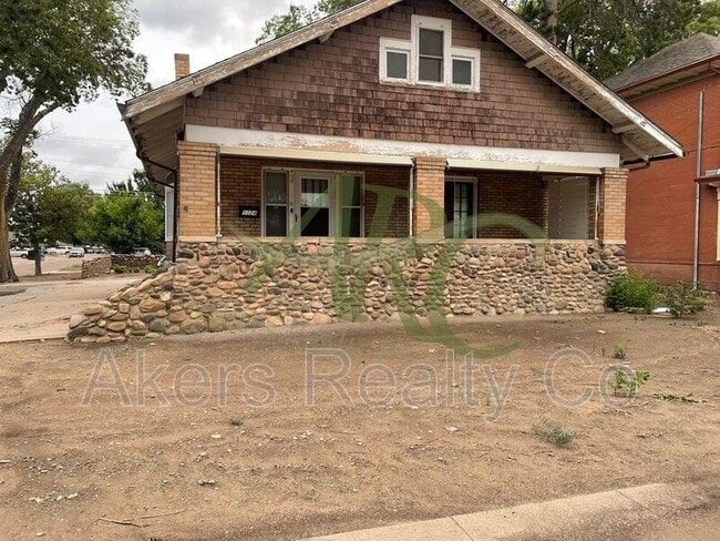 property at 1124 Lake Ave