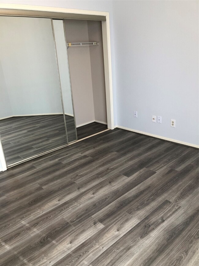 921 Marine Dr in Galveston, TX - Foto de edificio - Building Photo