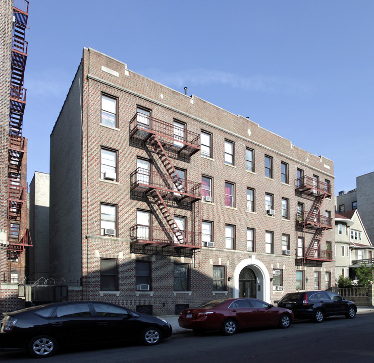 266 E 21st St in Brooklyn, NY - Building Photo