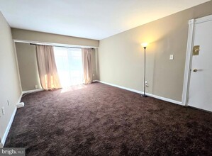 2320 Chester St SE, Unit 103 in Washington, DC - Building Photo - Building Photo