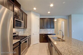 7753 Poulicny Ln in Melbourne, FL - Building Photo - Building Photo