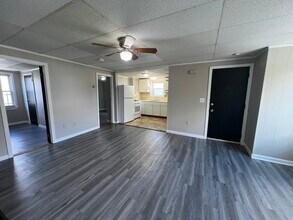 77 Massasoit St in Fall River, MA - Building Photo - Building Photo