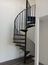11205 Peach Grove St, Unit 6 in Los Angeles, CA - Foto de edificio - Building Photo