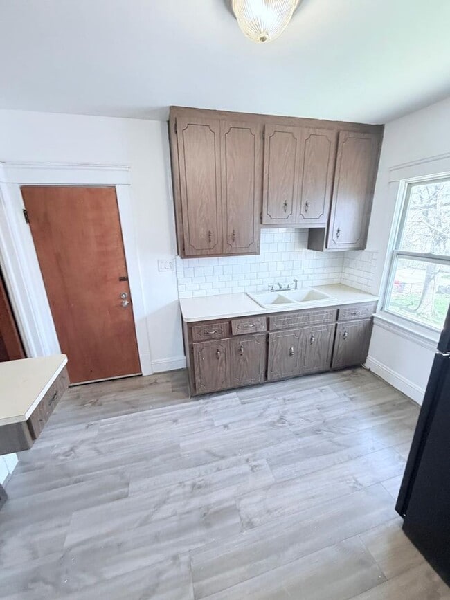 4506 Behrwald Ave in Cleveland, OH - Building Photo - Building Photo