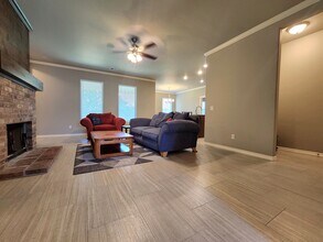 2308 Paraiso Way in Edmond, OK - Building Photo - Building Photo