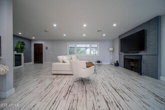 11470 N 64th St in Scottsdale, AZ - Building Photo - Building Photo