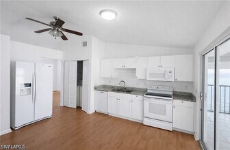 5424 16th Pl SW in Naples, FL - Building Photo - Building Photo