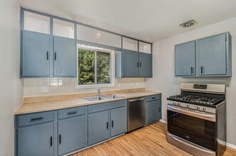 4622 Parkview Dr in Omaha, NE - Building Photo - Building Photo