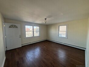 196 Goddard Ave in Bridgeport, CT - Building Photo - Building Photo