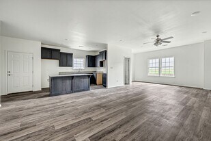 927 S Benchmark Ln in Fayetteville, AR - Building Photo - Building Photo