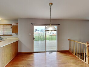 26344 W Wild Rose Dr in Channahon, IL - Foto de edificio - Building Photo