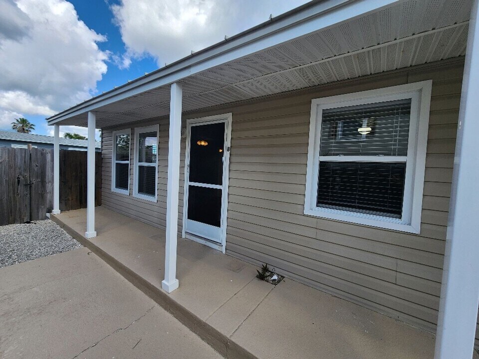 2508 S Atlantic Ave in New Smyrna Beach, FL - Building Photo
