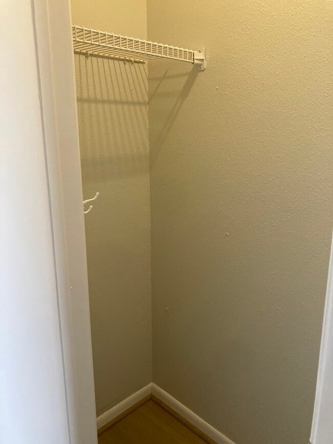 property at 3075 Walnut Bend Ln