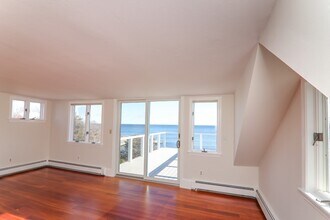 101 Granite St in Rockport, MA - Building Photo - Building Photo