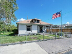 265 W Main St in Pilot Rock, OR - Building Photo
