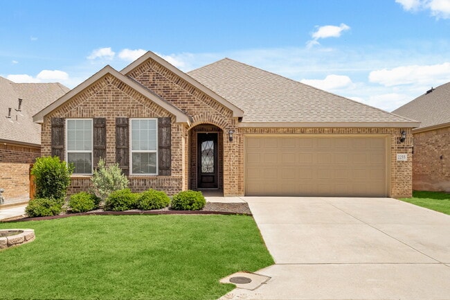 property at 2255 Oak Run Pky