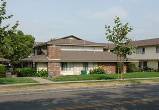 832 N Glassell St in Orange, CA - Building Photo - Building Photo