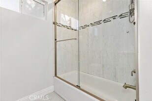 7911 Fulton Ave in Los Angeles, CA - Building Photo