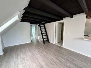 61 Tell St, Unit 3 in Providence, RI - Foto de edificio - Building Photo