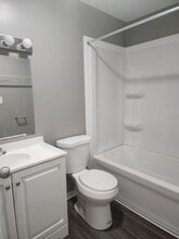 106 Nottingham Way in Logansport, IN - Building Photo - Building Photo