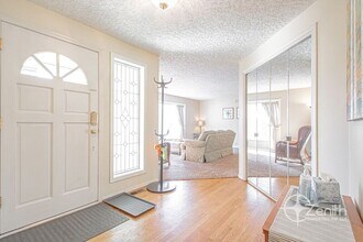 12018 SE 17th St in Vancouver, WA - Building Photo - Building Photo