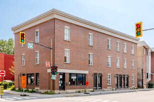 4512 Saint-Antoine Rue O in Montréal, QC - Building Photo