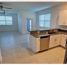 7002 Ripple Pond Lp in Zephyrhills, FL - Building Photo - Building Photo
