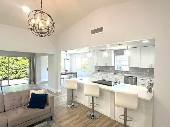 10723 Greentrail Dr S in Boynton Beach, FL - Building Photo - Building Photo