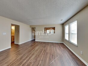 1688 Harvest Meadow Dr in Greenwood, IN - Building Photo - Building Photo