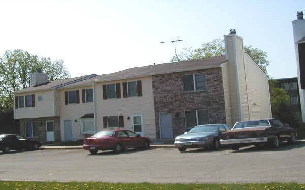 Colonia del Sol in Aurora, IL - Foto de edificio - Building Photo